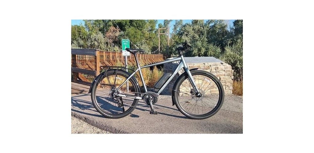 L’examen du vélo électrique passe en revue le Batch E-Commuter
